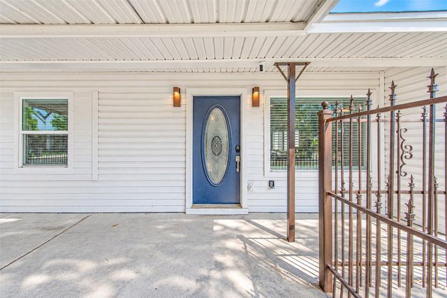 5326 De Lange Lane, Houston, TX 77092