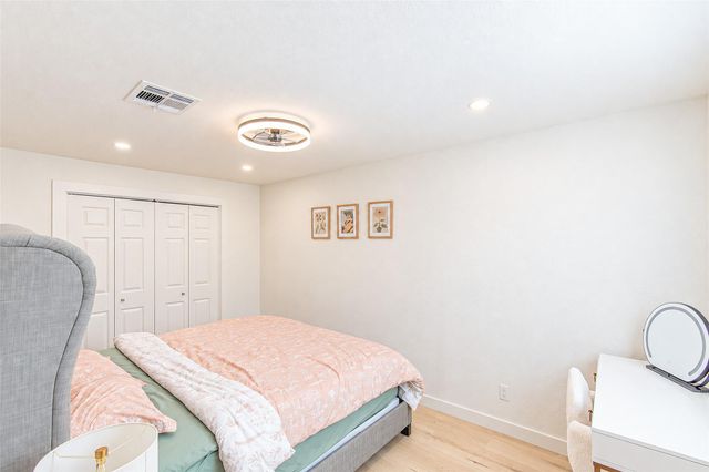5326 De Lange Lane, Houston, TX 77092