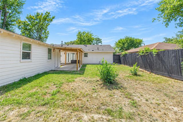 5326 De Lange Lane, Houston, TX 77092