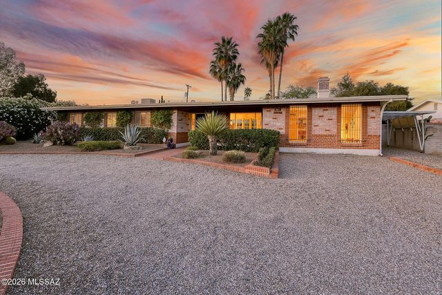 5924 E 3rd Street, Tucson, AZ 85711