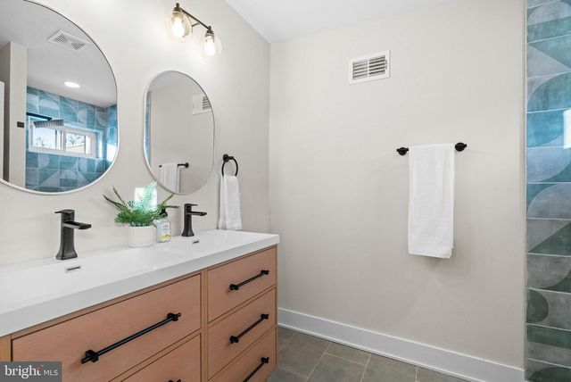 748 MCKEAN ST, Philadelphia, PA 19148