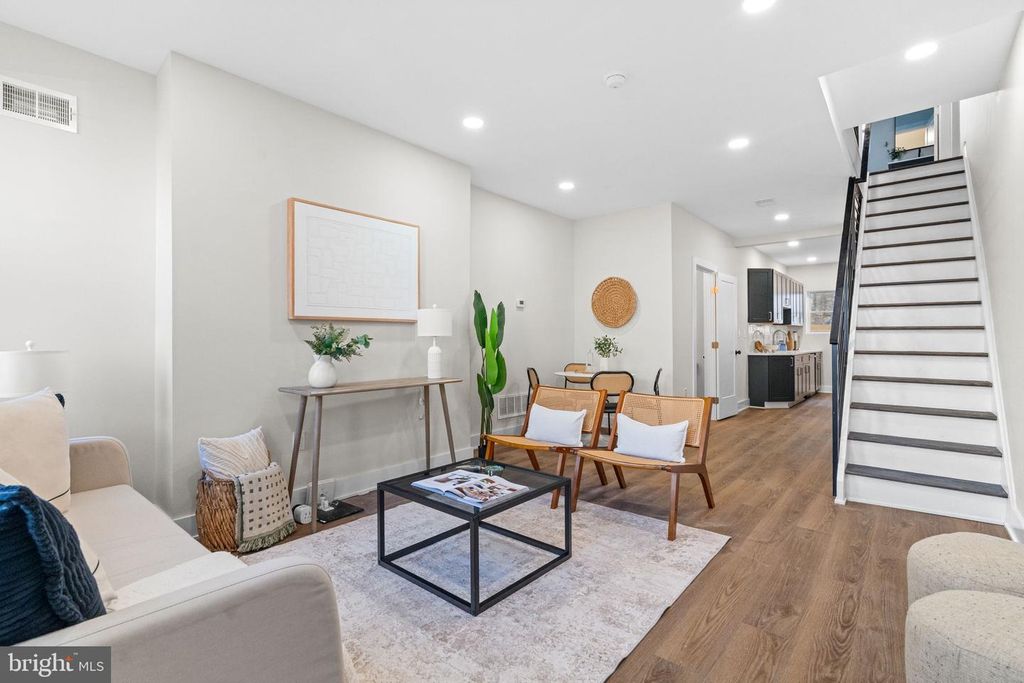 748 MCKEAN ST, Philadelphia, PA 19148