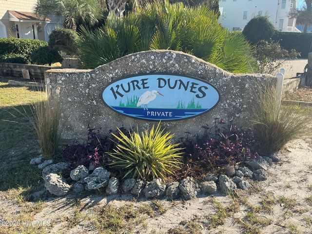 402 Fort Fisher Boulevard N, Kure Beach, NC 28449