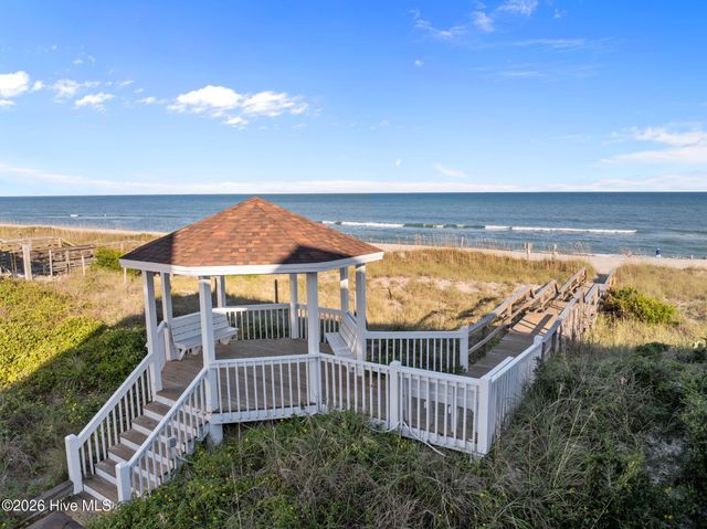 402 Fort Fisher Boulevard N, Kure Beach, NC 28449