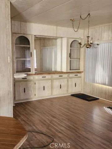 710 S Lyon Avenue, Hemet, CA 92543