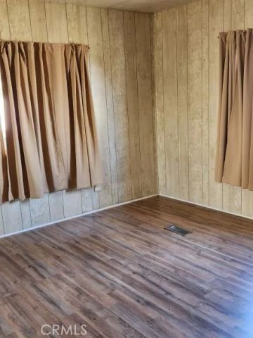 710 S Lyon Avenue, Hemet, CA 92543
