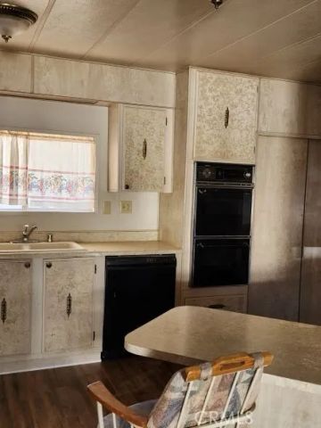 710 S Lyon Avenue, Hemet, CA 92543