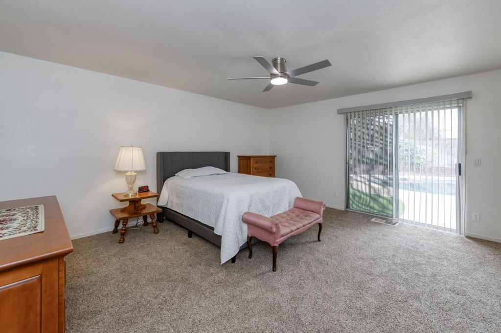 Image 19 of property listing at 3135 W Roberts, Fresno, CA 93711