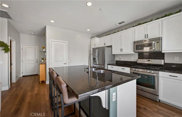 33829 Cansler Way, Yucaipa, CA 92399