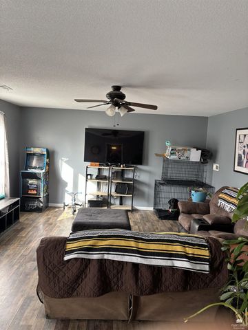 914 Hickory, Junction City, KS 66441