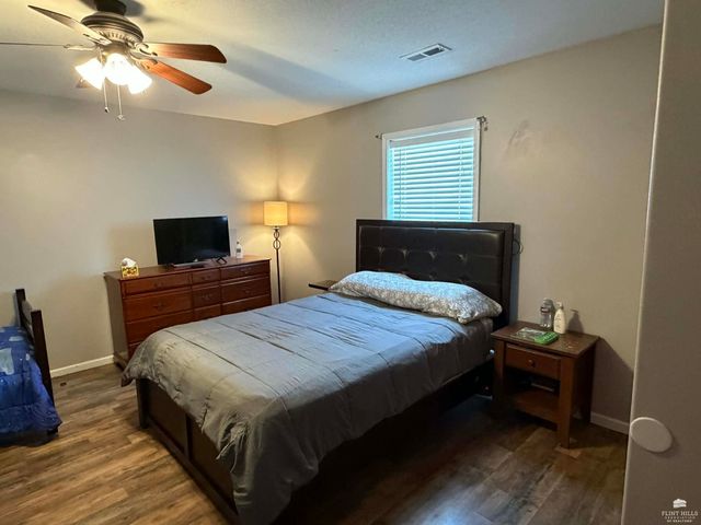 914 Hickory, Junction City, KS 66441