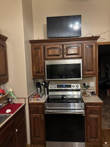 914 Hickory, Junction City, KS 66441