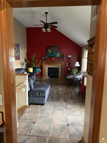 914 Hickory, Junction City, KS 66441