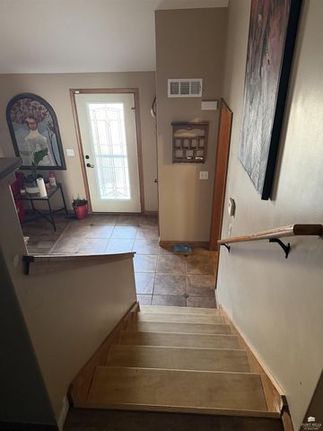 914 Hickory, Junction City, KS 66441