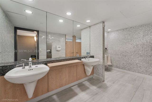 1200 Brickell Ave 860-A-B-C, Miami, FL 33131