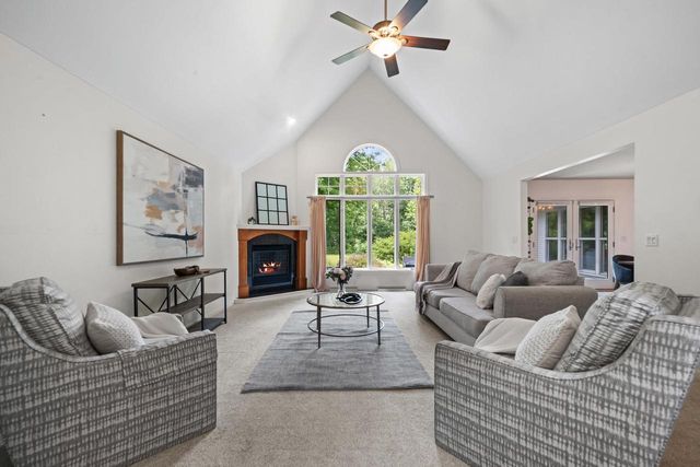 8045 SAQUARO COURT, Neenah, WI 54956