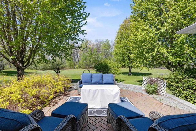 8045 SAQUARO COURT, Neenah, WI 54956
