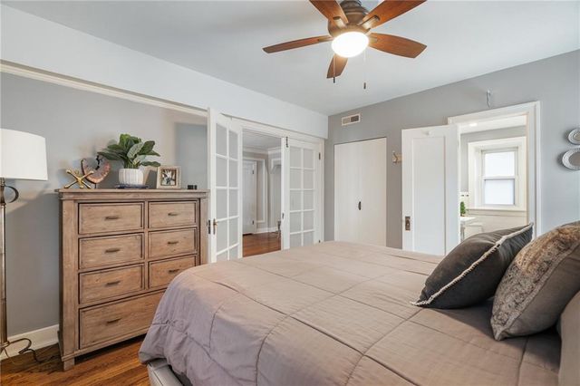 807 W 48th Street 204, Kansas City, MO 64112