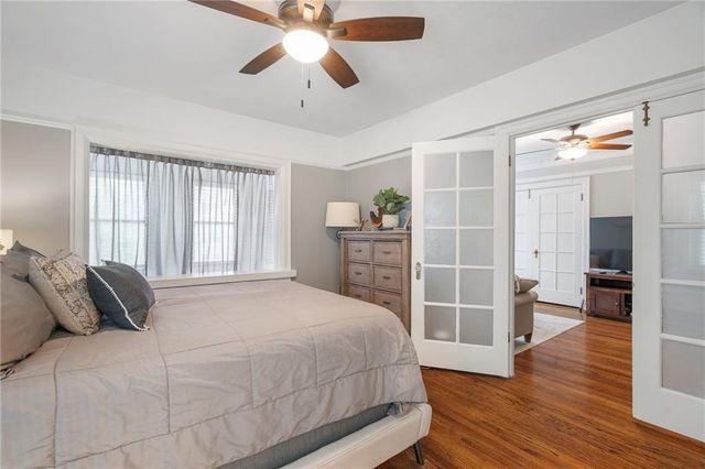 807 W 48th Street 204, Kansas City, MO 64112