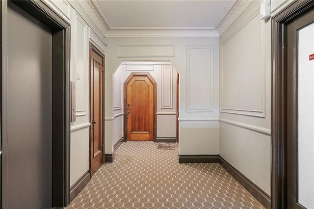 807 W 48th Street 204, Kansas City, MO 64112