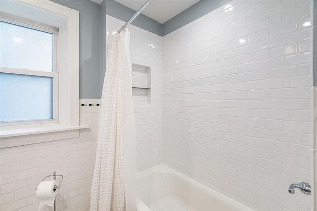807 W 48th Street 204, Kansas City, MO 64112