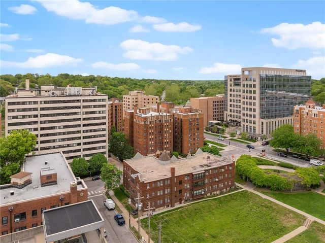 807 W 48th Street 204, Kansas City, MO 64112