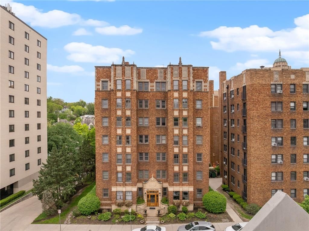807 W 48th Street 204, Kansas City, MO 64112