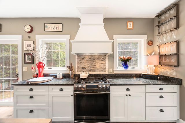 22 Bailey Drive, Strafford, NH 03884
