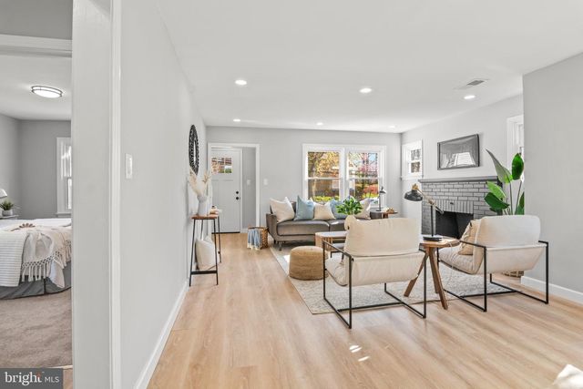 203 MONTGOMERY AVE, Mount Airy, MD 21771