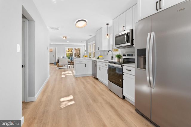 203 MONTGOMERY AVE, Mount Airy, MD 21771
