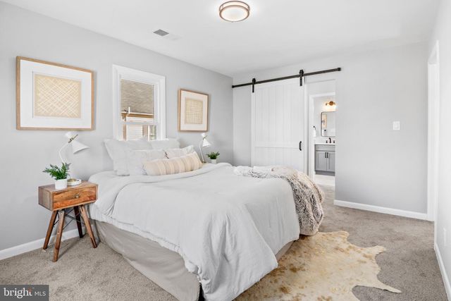 203 MONTGOMERY AVE, Mount Airy, MD 21771