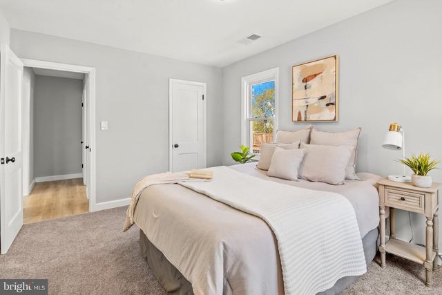 203 MONTGOMERY AVE, Mount Airy, MD 21771