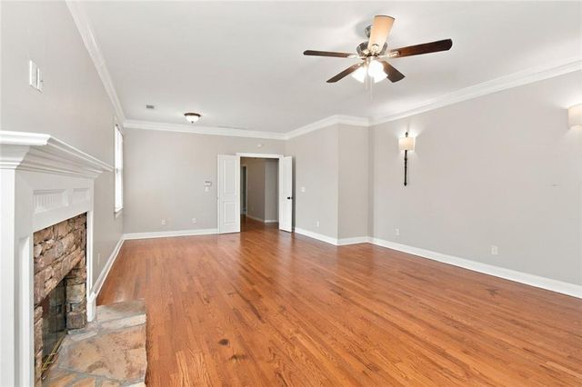 1442 Hedgewood Lane NW, Kennesaw, GA 30152
