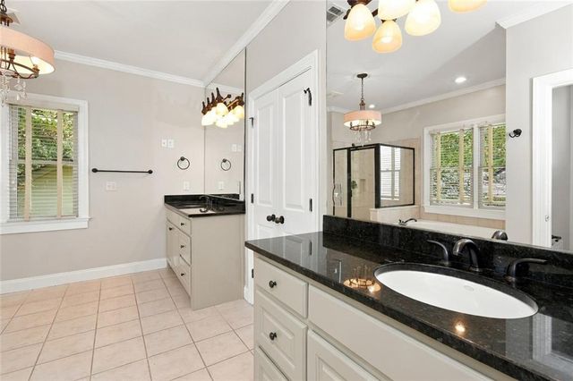 1442 Hedgewood Lane NW, Kennesaw, GA 30152