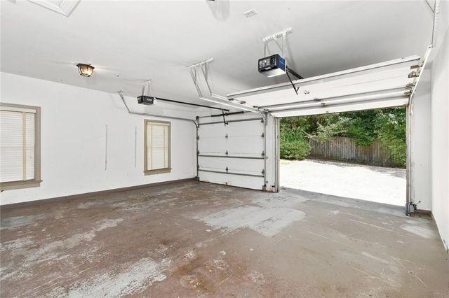 1442 Hedgewood Lane NW, Kennesaw, GA 30152