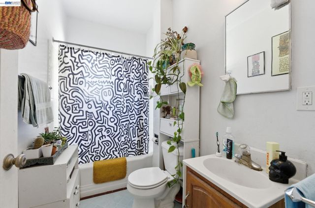 1682 Oxford St, Berkeley, CA 94709