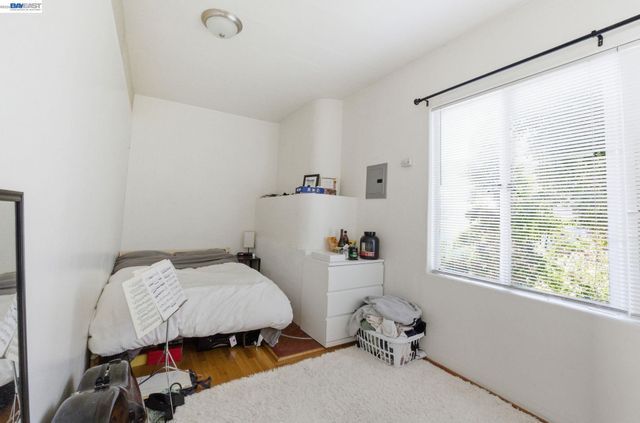 1682 Oxford St, Berkeley, CA 94709