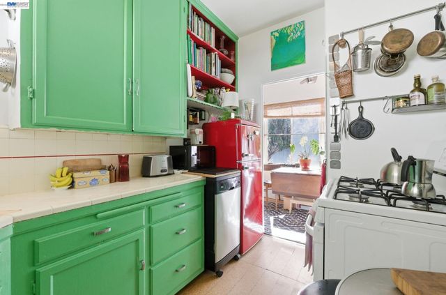 1682 Oxford St, Berkeley, CA 94709