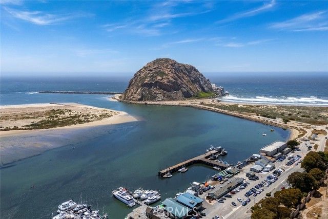 1111 Main Street, Morro Bay, CA 93442