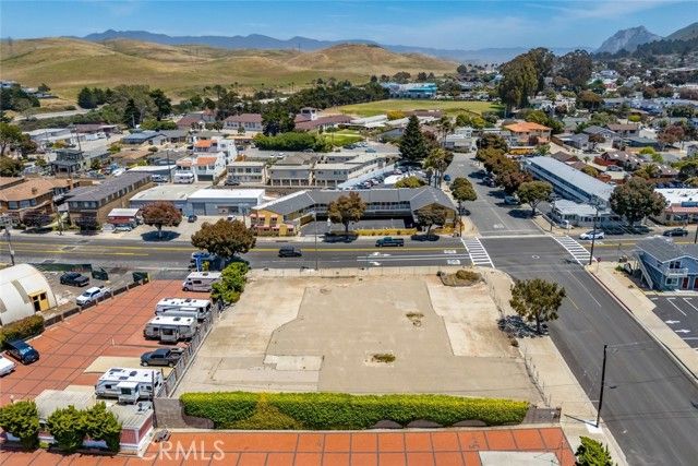 1111 Main Street, Morro Bay, CA 93442
