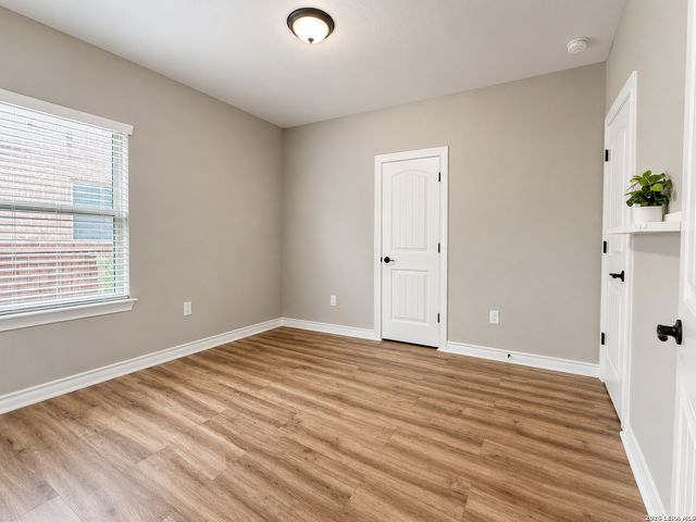8623 Pinto Cyn, San Antonio, TX 78254