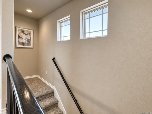 8623 Pinto Cyn, San Antonio, TX 78254