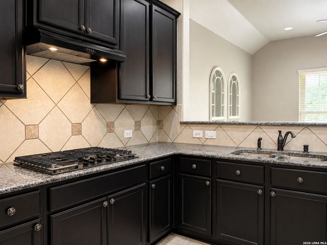 8623 Pinto Cyn, San Antonio, TX 78254