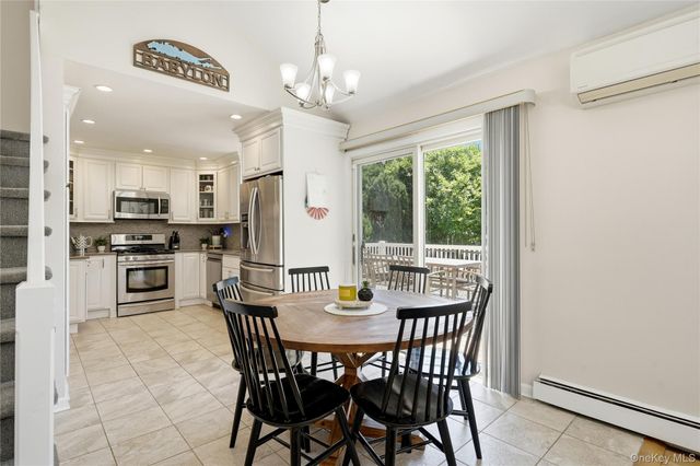 634 Morrison Street, Babylon, NY 11702