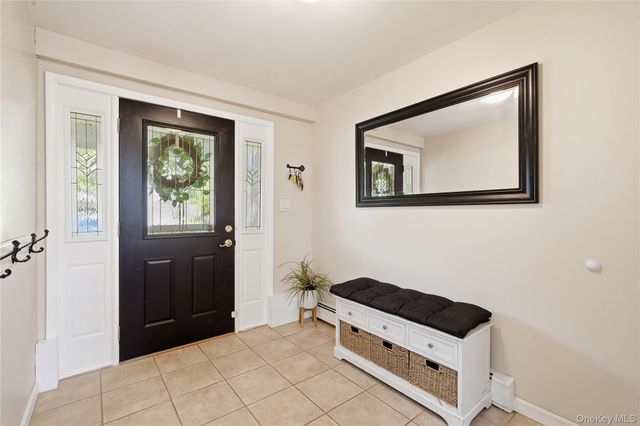 634 Morrison Street, Babylon, NY 11702
