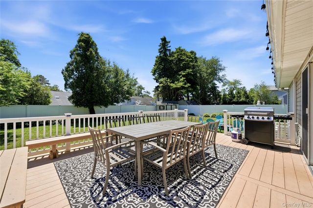 634 Morrison Street, Babylon, NY 11702