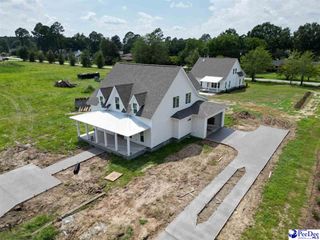 1031 Left Bank Dr, Florence, SC 29501