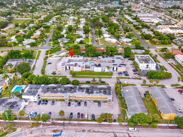 1500 CRESCENT Circle A14, Lake Park, FL 33403