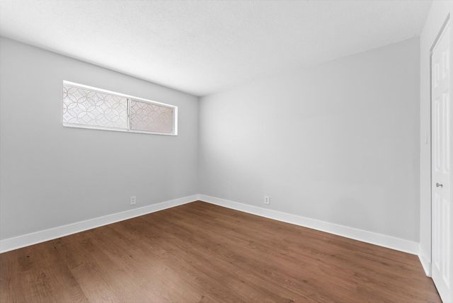 1500 CRESCENT Circle A14, Lake Park, FL 33403