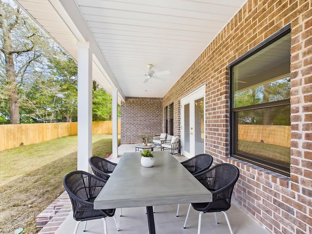 324 Hillcrest Avenue, Valparaiso, FL 32580